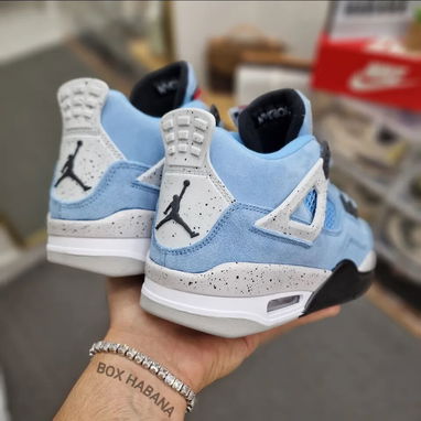 Jordan 4 Retro University Blue #42 Precio 75 usd VEDADO - 3/4