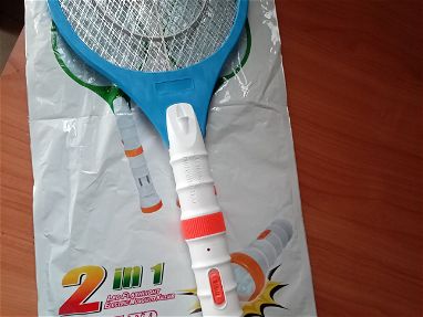 Raqueta Para matar Mosquitos Y Zancudos Con Linterna - Img 61028708
