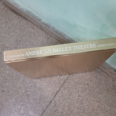 Se vende libro de amrican ballet en perfecto estado - Img 117228908