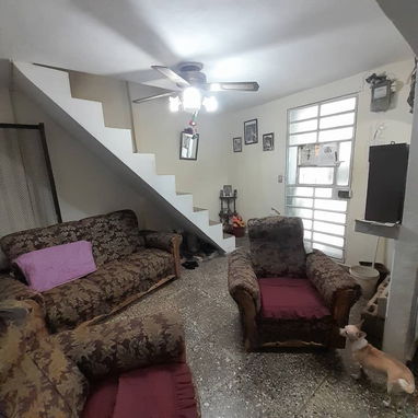 SE VENDE CASA - 9/10