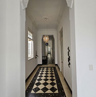 ¡Casa colonial de ensueño en el corazón del vedado – reformada y lista para entrar a vivir! ZONA LIBRE DE APAGONES - Img 94752208
