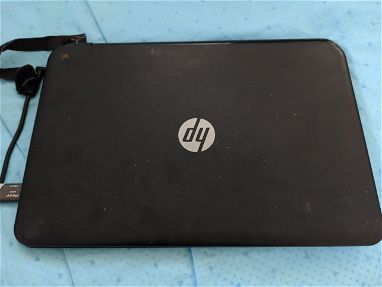 Laptop HP con detalles - Img main-image