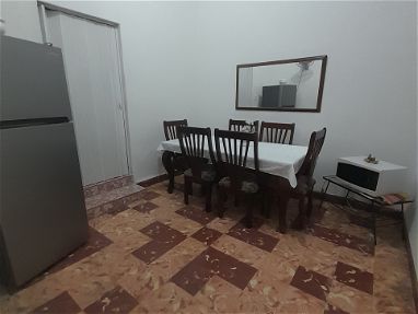 Se renta Apartamento independiente  Avenida Infanta Cerca de hospitales y Universidad Habana - Img 65456328