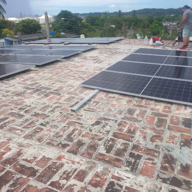 ¿Apagones en Pinar del Río? Instalamos tu kit solar con contrato y factura - 5/8