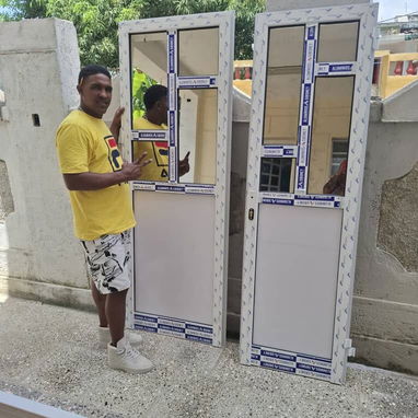 Puertas y ventanas de marquetería de aluminio con cristales y melanina para exteriores y interiores - Img 126290235