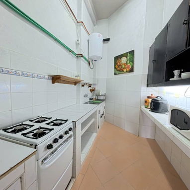 Alquiler 2 hab c/baño privado en Habana Vieja – Ideal para dos parejas – Cocina y terraza – 70 USD - Img 119643484