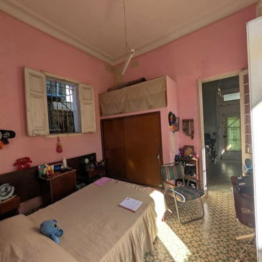 Oportunidad en Santo Suárez. En venta amplio biplanta en bajos del año 1940, con 84,51 m² y excelente ubicación !!! - Img 120163422