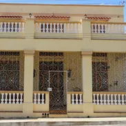 Casa frente de la iglesia en San Antonio de los Banos - Img 32902265