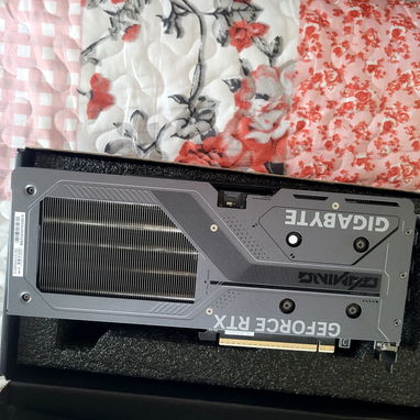 Tarjeta NVIDIA (Serie 50). La Gigabyte GeForce RTX 5060 Ti Gaming - Img 122486781
