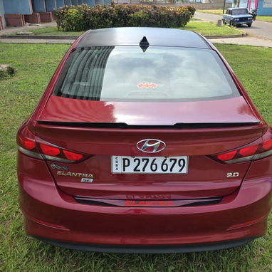 Vendo o Negocio en Hyundai Elantra, 2017 Carro importado - Img 111533612