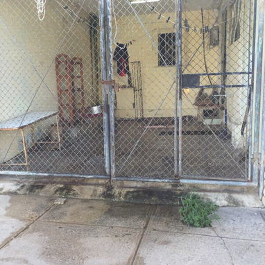 VENTA DE CASA INDEPENDIENTE - 3/10