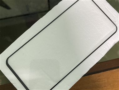 Mica original de cristal para Samsung A54 con los bordes negros - Img 62353201