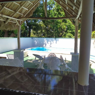 Disponible desde ya casa Odaya. Estsmis lejos de la playa pero las condiciones de la casa son excelentes..whatssap 5 295 - 5/9