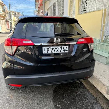 Vendo o negocio Honda HR-V,2023, pintura de fábrica - Img 112276915