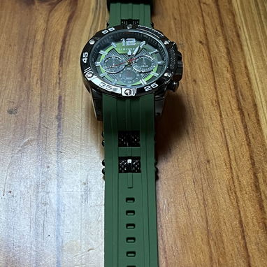 Reloj verde , deportivo, para hombre, elegante.Pulsera de silicona . - Img 122073993