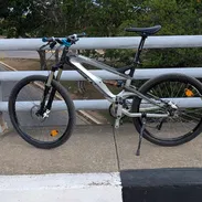 Bicicleta MTB GT Expert de Carbono 26". - Img 55542424