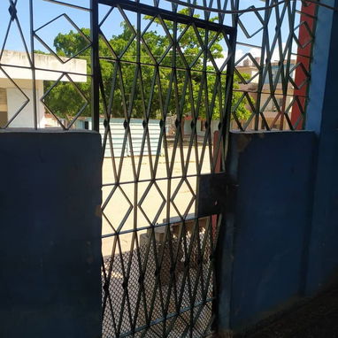 *REBAJADA A $14.000usd. En venta casa puerta de calle en La Lisa (2 en 1). Punto de referencia: iglesia Soldado de la Cr - 3/10