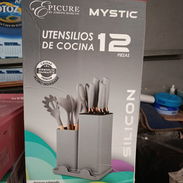 Utensilios de cocina para caldero antiharente y juegos de cuchillos nuevos en su caja - Img 49520821