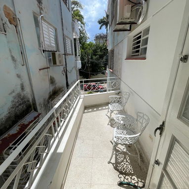 Se alquila apartamento de una habitación en el vedado RlA0022 - Img 117210118