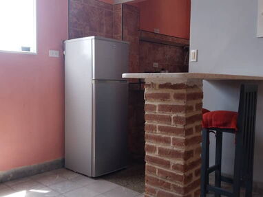 Se vende apartamento en la Habana Vieja en óptimas condiciones - Img 64165122