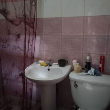 ✅️*Se vende casa en el reparto martí cerca del centro comercial de boyeros y Camagüey* ✅️*Es interior, solo tres apartam - Img 118337141