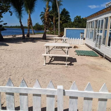 Venta de casa en primera línea de la playa - Img 107857695