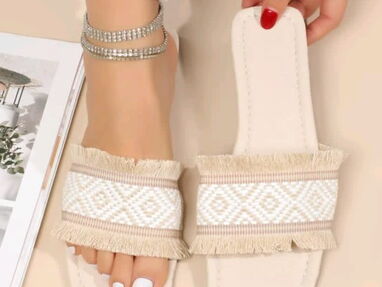 Modernas sandalias para mujer - Img main-image