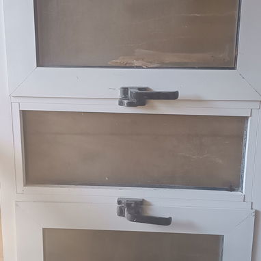 Vendo ventanas de aluminio blanco y cristal todo por 400 USD playa 50064658 - Img 125623821