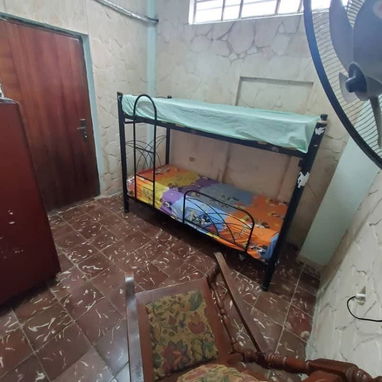 *$14.000usd. Se ajusta vacía. En venta casa en Marianao. Pogolotti. Cuadra bastante tranquila. - Img 123066463