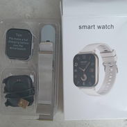 Smart watch nuevo en su caja. (Tiene 2 manillas) 20 USD - Img 57237812