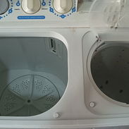 Vendo lavadora Midea de uso - Img 55179506