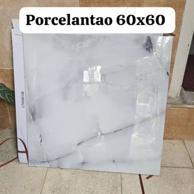 💥💥Porcelanato importado de barios colores maxima calidad brillo espejo y antirresbalante . Maxima calidad - 5/5