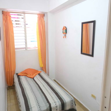 ALQUILO APTO VEDADO 350 USD SOPORTE ENERGETICO. - 3/10