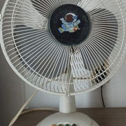 VENTILADOR DE MESA CON 3 VELOCIDADES Y GIRA (DE USO) CONTACTAR AL 5 483 63 34 - Img 54922634