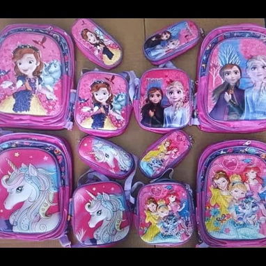 Variedad de mochilas - Img 124859886
