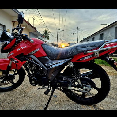 ‼️MOTO DEPORTIVA WYS 150 CC 💲1️⃣9️⃣5️⃣0️⃣ USD ‼️ ➡️CAJA QUINTA  ➡️ AUTONOMÍA DE 45 KM X LITRO  ➡️Colores rojo y negro - 3/3