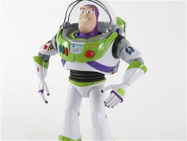 Toy Story Buzz Lightyear ANIMATRONICO Action Figure 32 cm INTERACTIVO con Comandos de Voz,+65 Frases y Sonidos, Se Mueve - Img 32873876