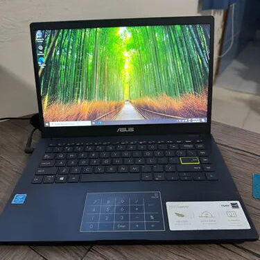 Vendo laptop - Img 118681529