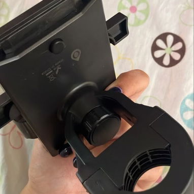Porta Celular en Venta Regulable Precio 15 usd VEDADO - 2/4