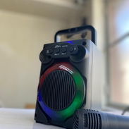 🚧 MINI SPEAKER CON MICRÓFONO 8W/1200MaH 🚧 - Img 54325636