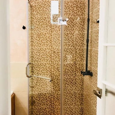 Excelente! Apartamento de renta por noches o lineal! Vedado en zona de hospitales - Img 116832407
