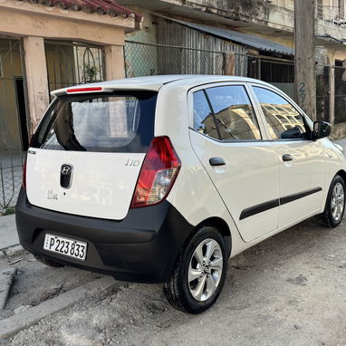 Se vende Hyundai i10 automático 2009 - Img 123777873