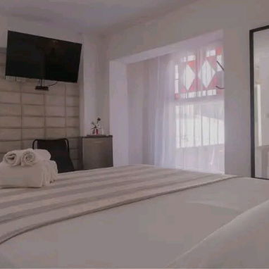 COD.Z 🌟 ¡HOSTAL DE LUJO EN EL VEDADO! ⚡ WIFI + PLANTA ELÉCTRICA ⚡+ 4 HABITACIONES CLIMATIZADAS - Img 120884620