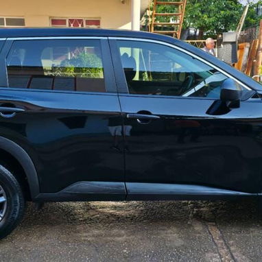 NISSAN ROGUE 2021 27MIL USD - 2/4