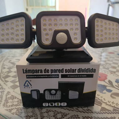 Lámpara solar de 3 focos NUEVA - Img 123099952