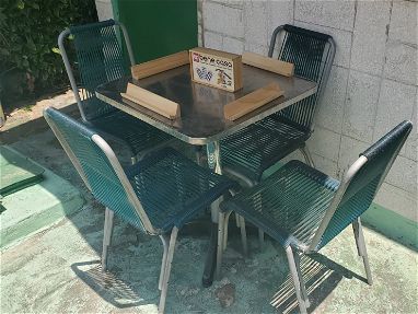 Venta de mesa de acero inoxidableby cuatro silla con juego de domino - Img main-image-45685210
