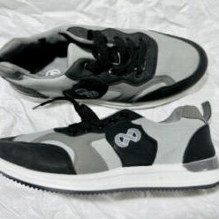 Tenis y chancletas Hombre - Img 122900129