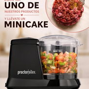 REGALO POR EL DIA DE LAS MADRES. Compra uno de nuestros productos y llévate un minicake o una caja de bombones de regalo - Img 55279174