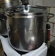 Olla de presión de Acero Inoxidable Profesional - Img 48017384