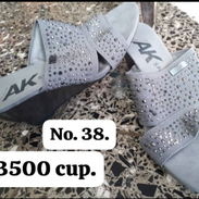Calzado de mujer. - Img 53893667